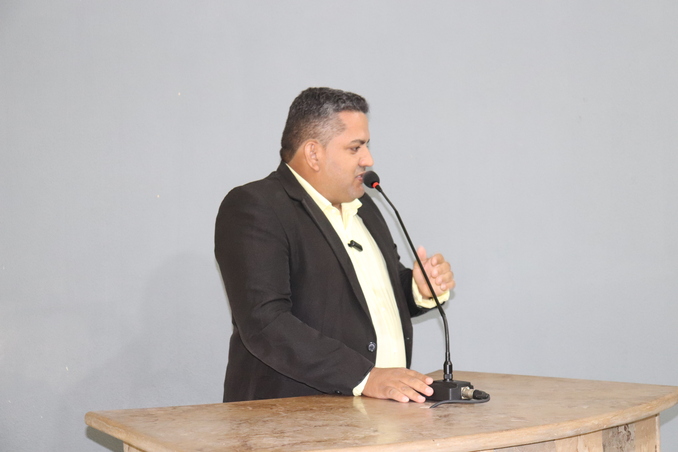 Vildemar Soares Assume a Vereança em Castelo do Piauí pela Terceira Vez.